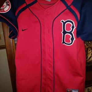 Boys baseball jersey and t-shirt